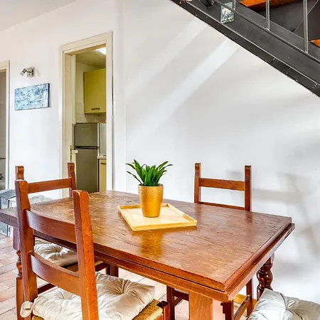 Guesthost - Quiet And Peaceful - *